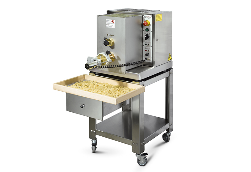 https://www.cateringinsight.com/2016/08/Bottene-pasta-machine-crop.jpg