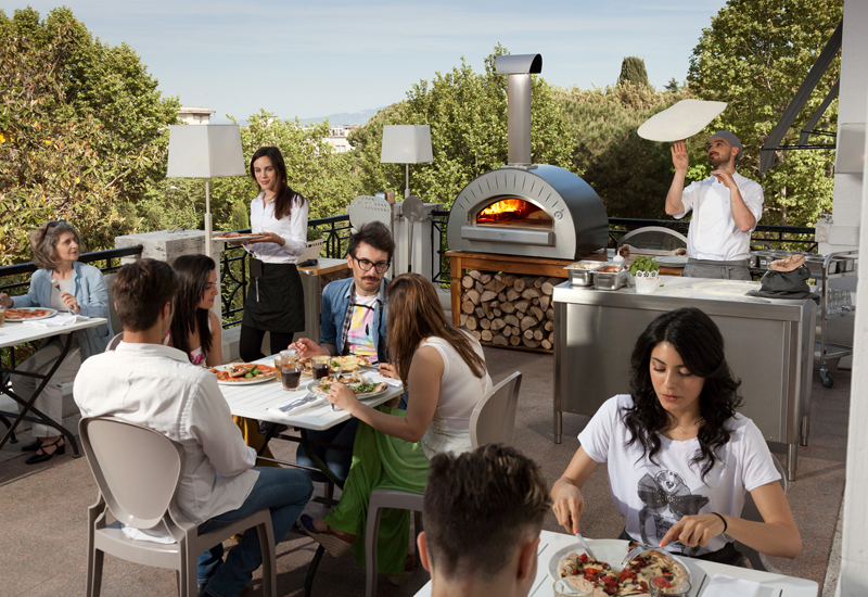 Pros And Cons Of Al Fresco Dining